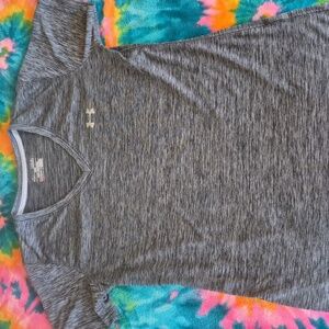 Women's Size M Under Armour Gray Fitted Short Sleeve Tee